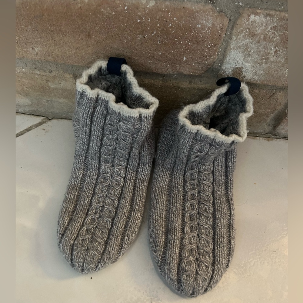 Bombas Gray Knit Socks. Size XS. Great condition.